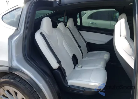 2017 Tesla Model X 100D/75D/90D from USA, damaged, VIN 5YJXCDE20HF055732